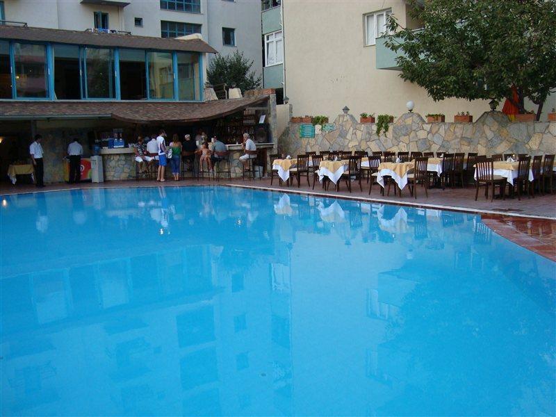 Uslan Hotel Kusadasi Exterior photo