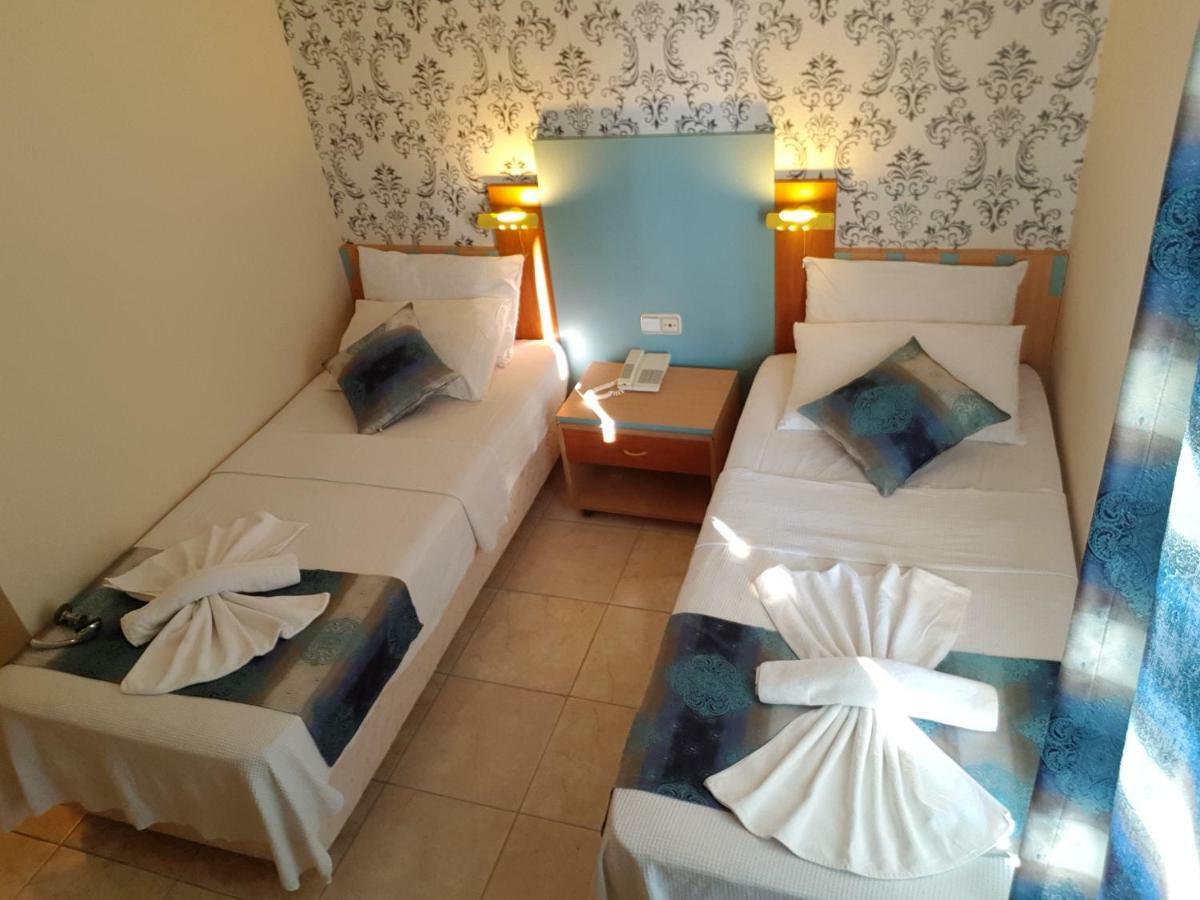 Uslan Hotel Kusadasi Exterior photo