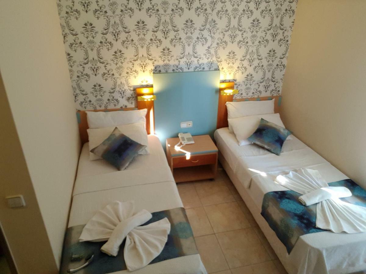 Uslan Hotel Kusadasi Exterior photo
