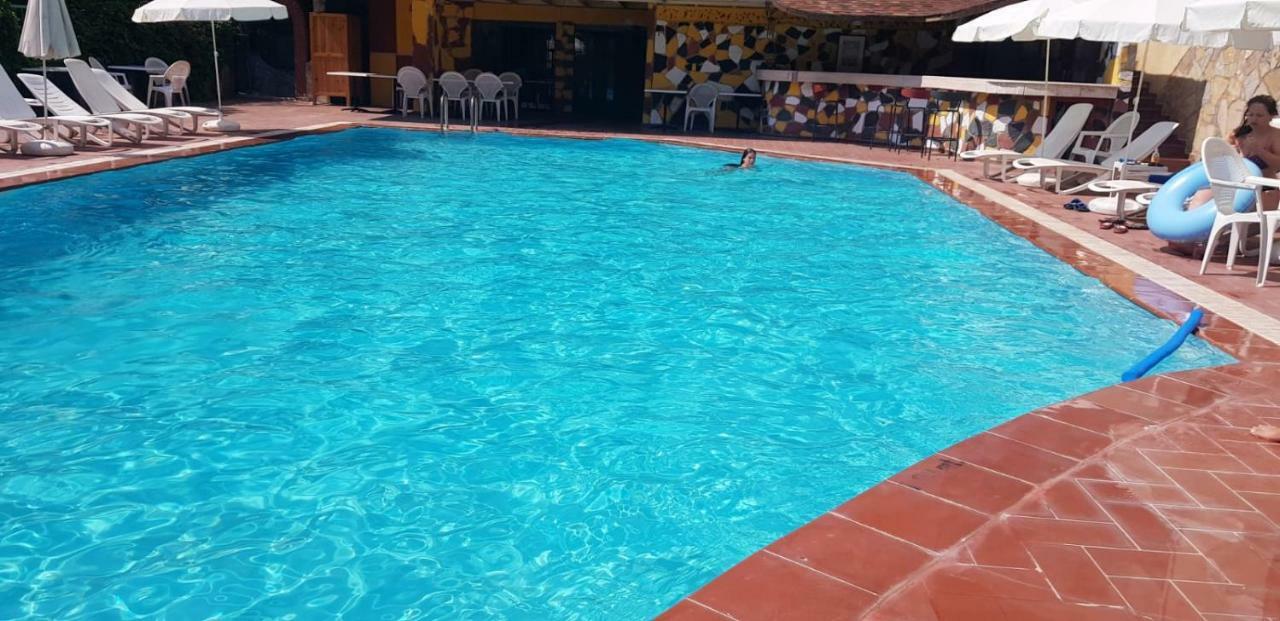 Uslan Hotel Kusadasi Exterior photo