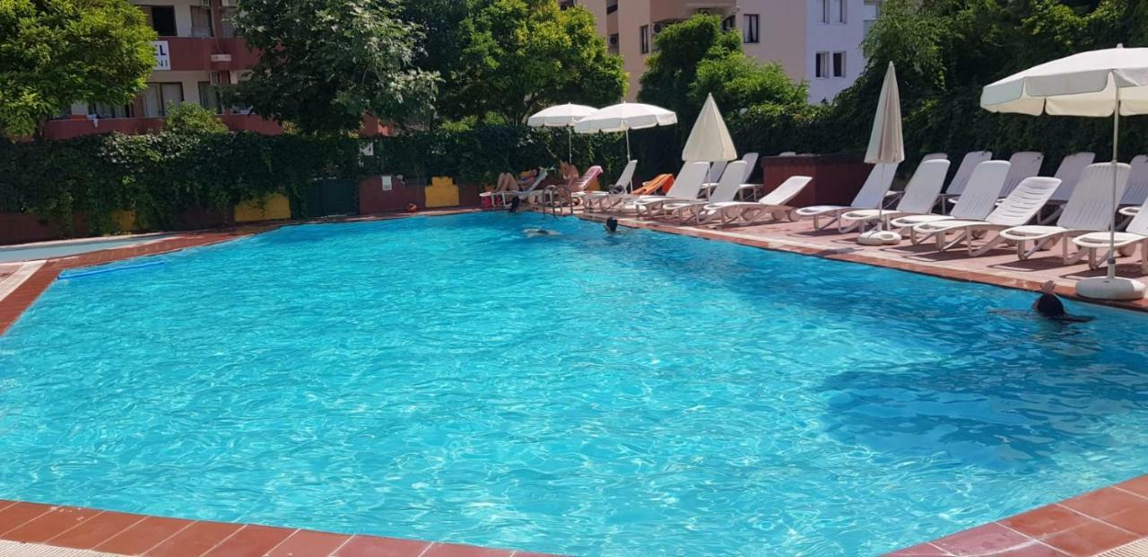 Uslan Hotel Kusadasi Exterior photo